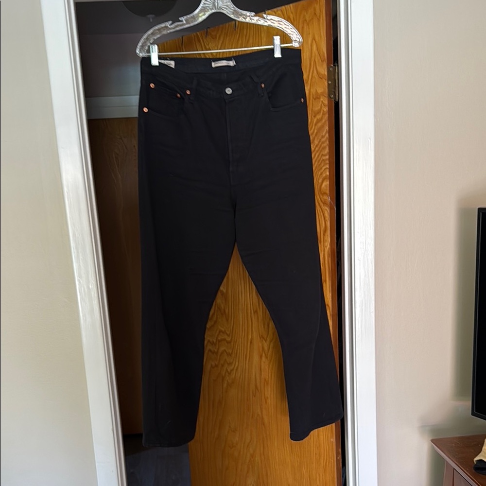 Levi's Ribcage Black Straight Leg Ankle Jeans